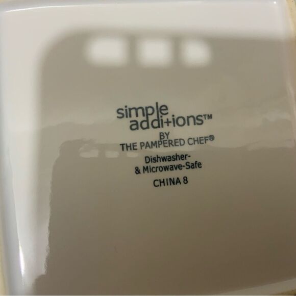 Pampered Chef Simple Additions Striped Square 7" Serving Dish/Plate A10 - Picture 3 of 4
